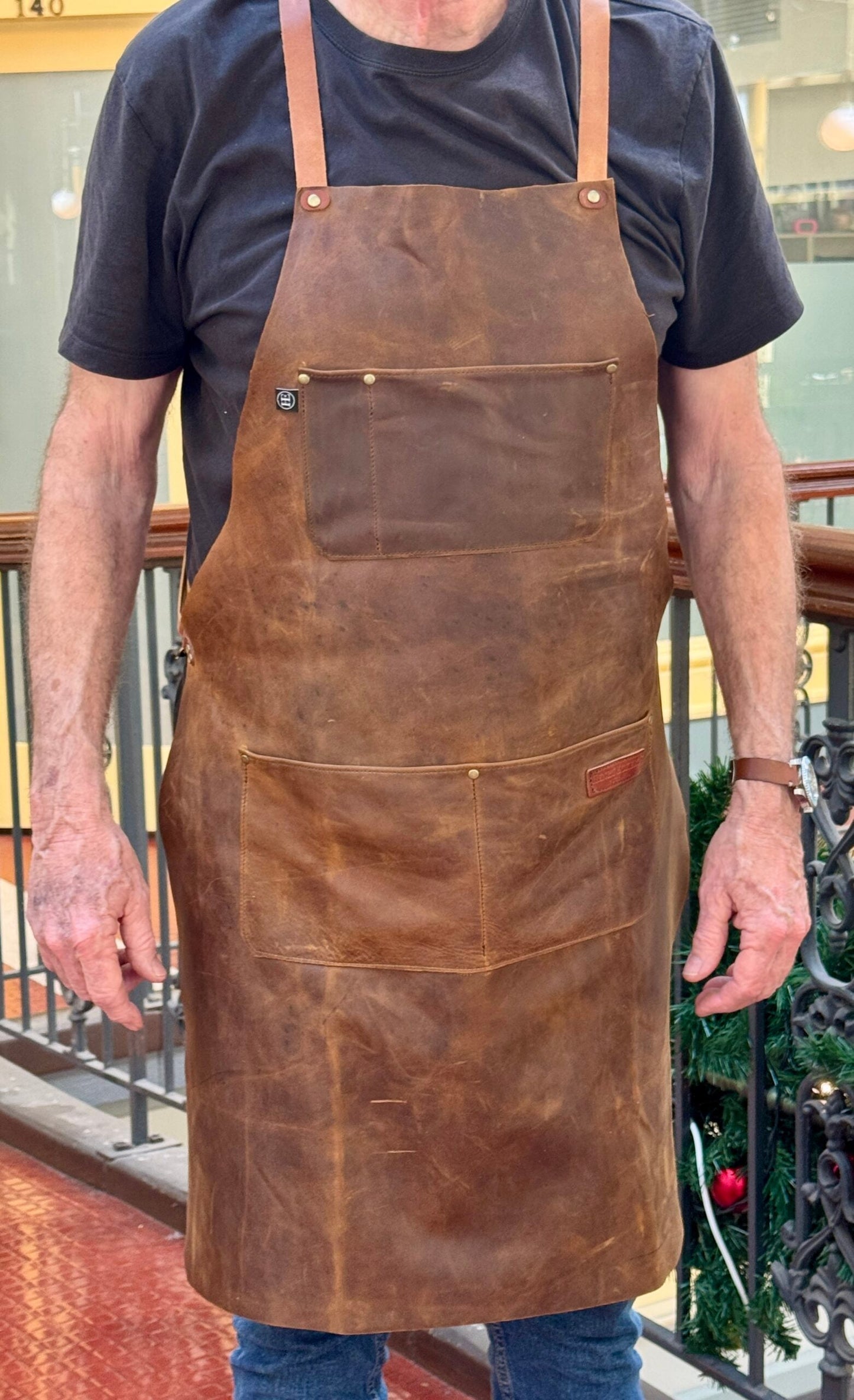 Deluxe - Full Grain Waxy Pull Up Leather image 2