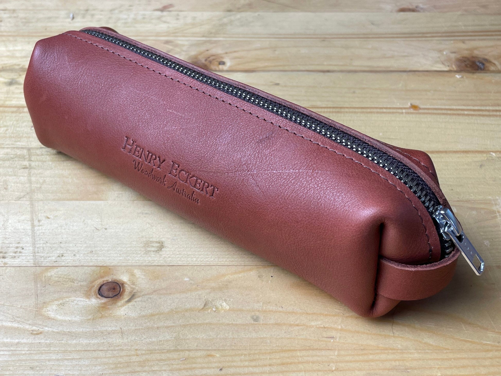 Pentel Full Grain Leather Case Kit image 2