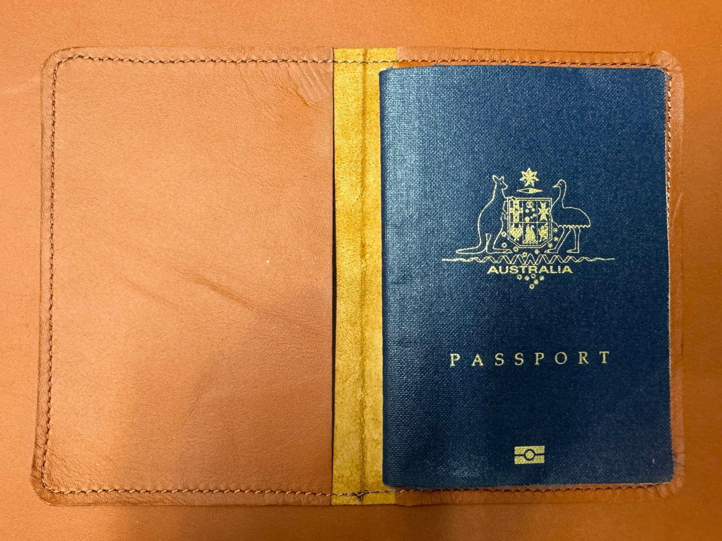 Leather Notebook Minimalist Wallet image 3