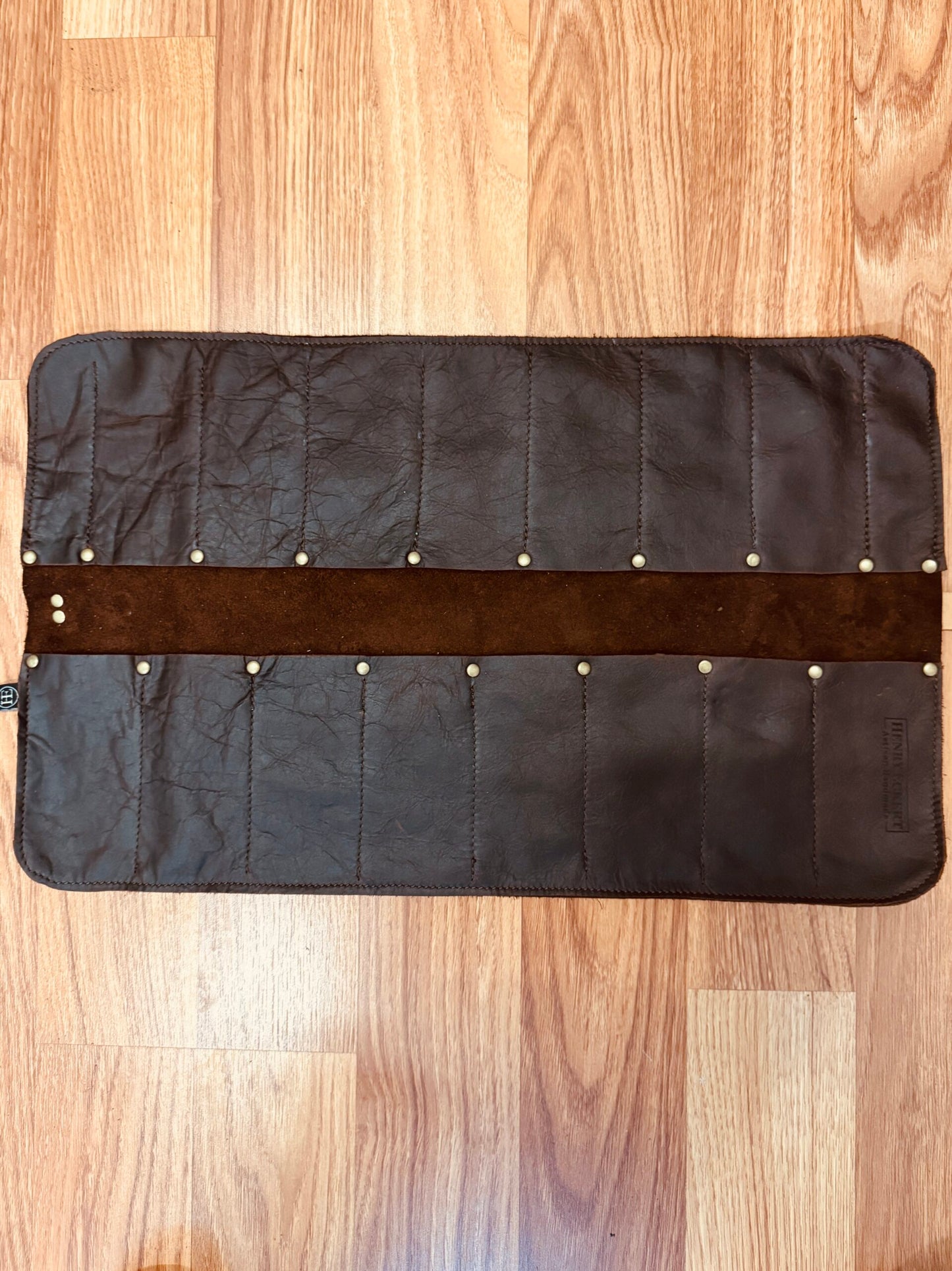 Suede & Full Grain Waxy Pull Up Leather Tool Roll – 6, 8,11 & 15 Pocket image 2