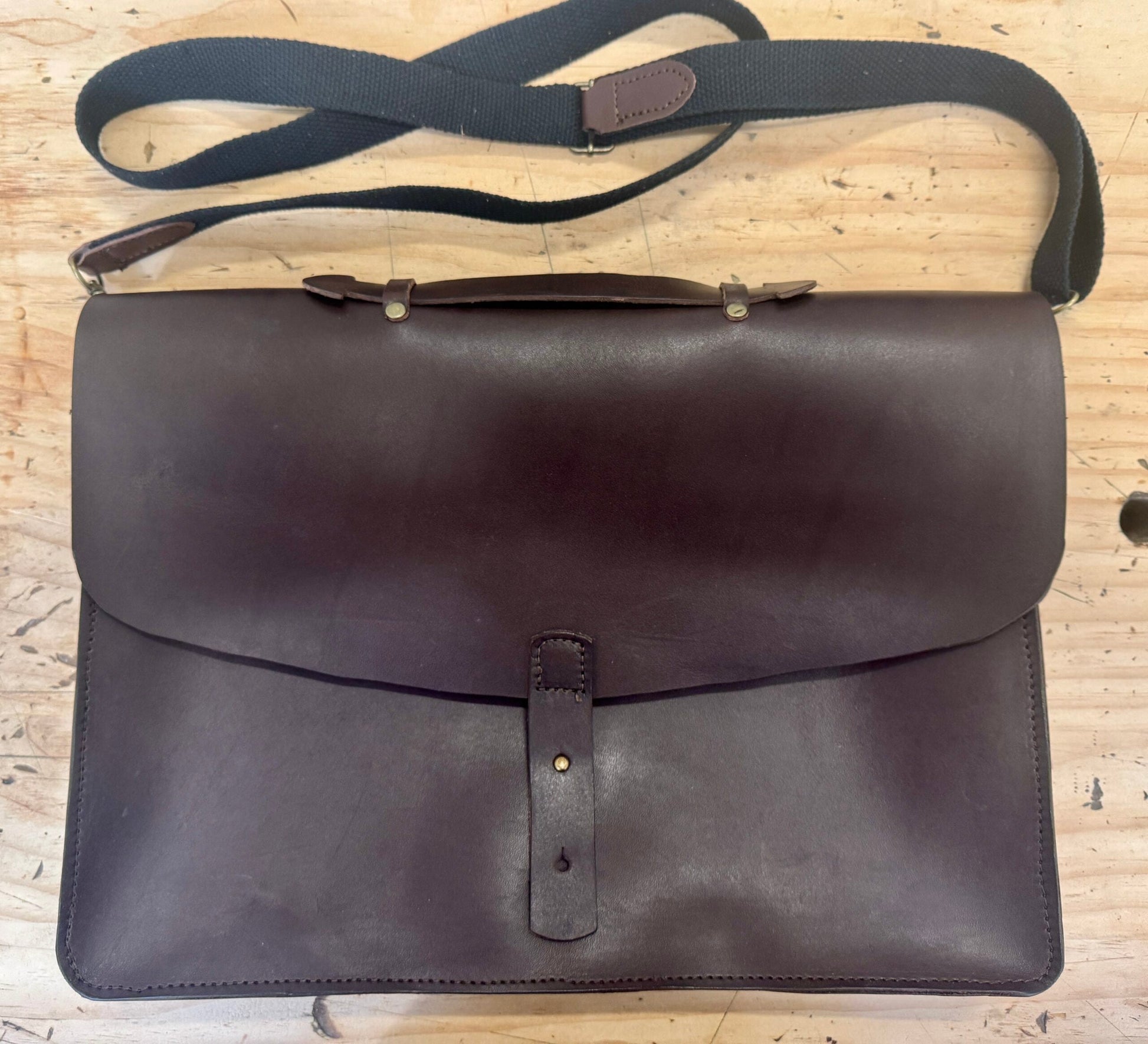 Messenger Case image 2