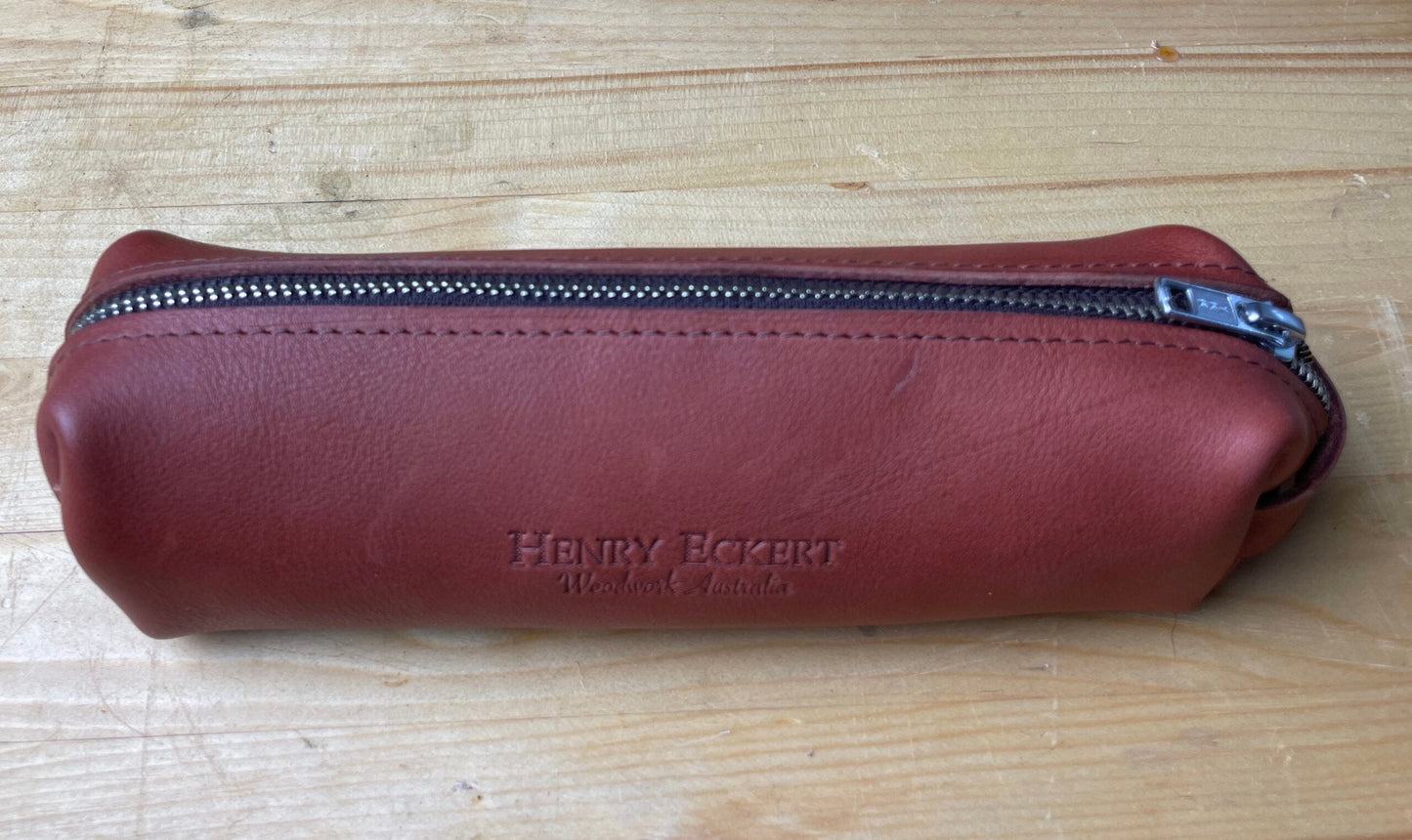 Pentel Full Grain Leather Case Kit image 1